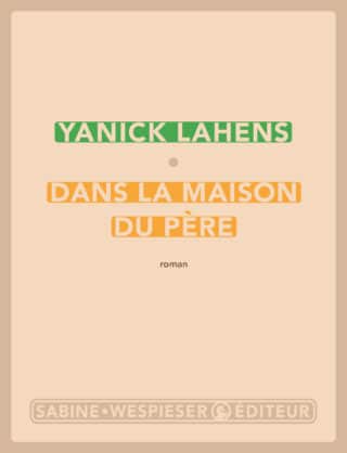 Dans la maison du père de Yanick Lahens, Laurie Bédard, Le Devoir, 16 août 2025